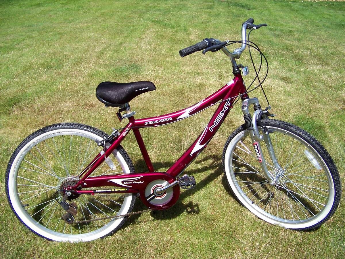 Nice 6 Speed Mens Bike Next Bella Vista Cruiser with Front