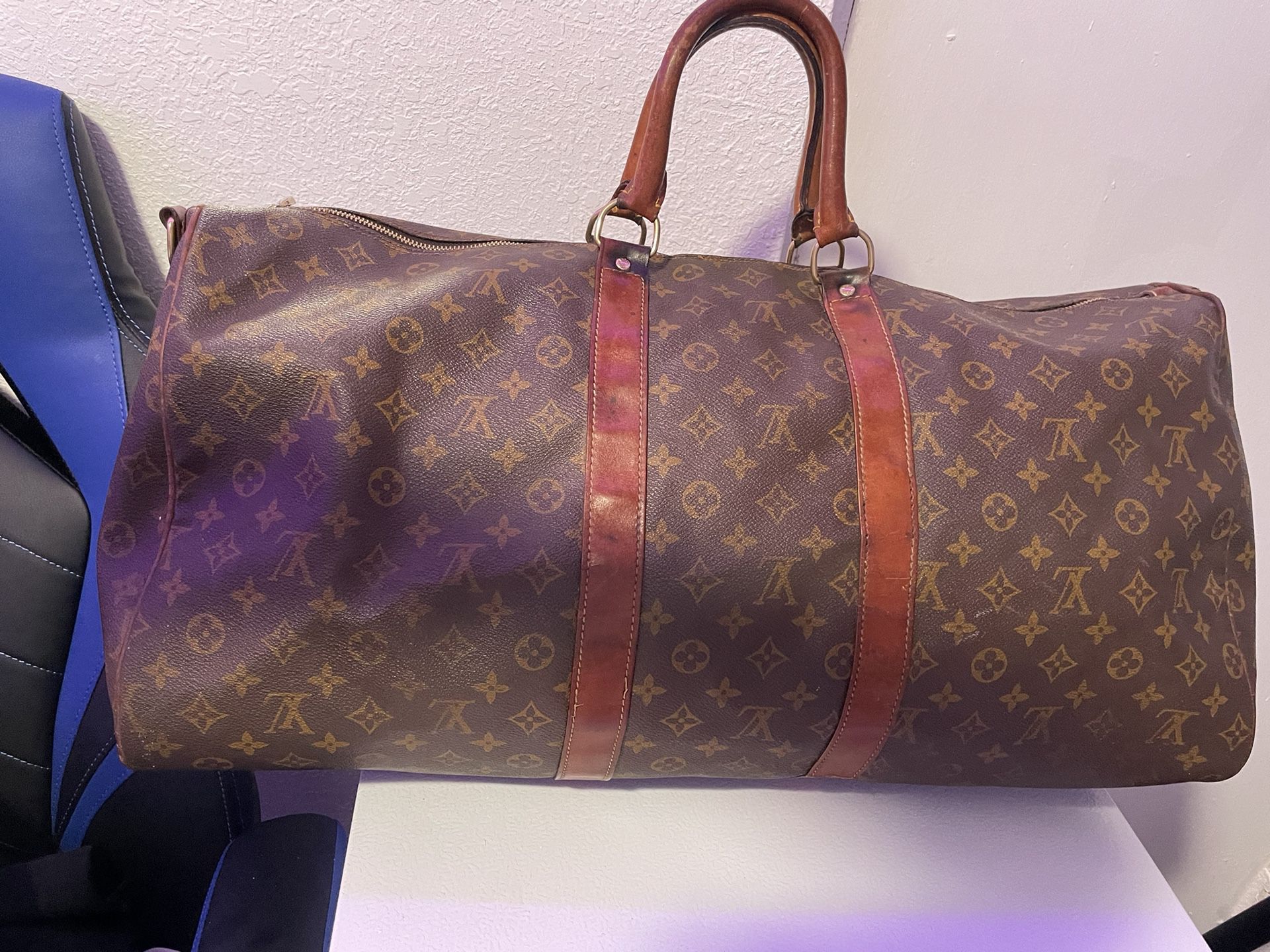 Louis Vuitton Authentic Duffle Bag Use for Sale in Fort Lauderdale