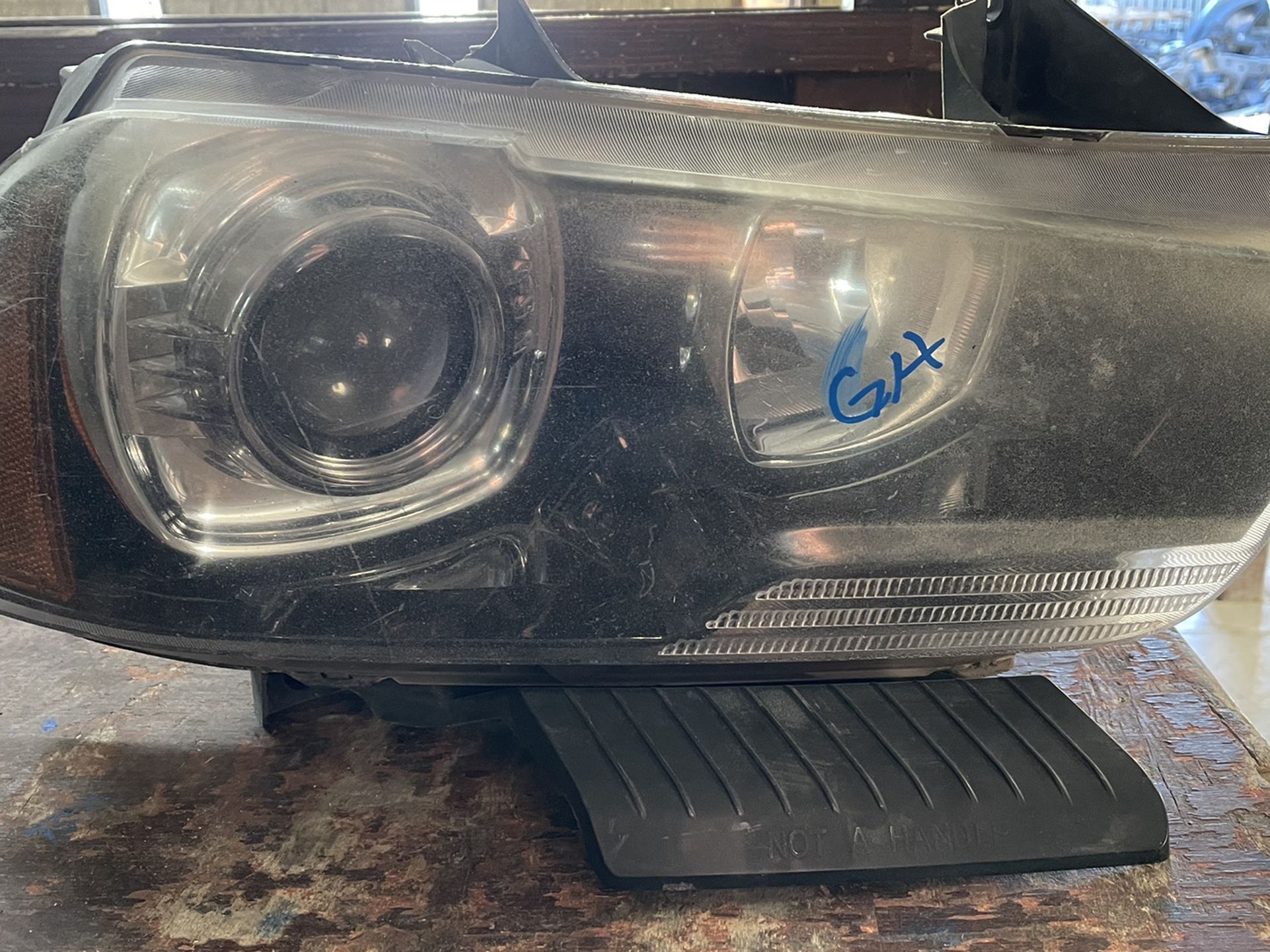 2011-2014 DODGE CHARGER RIGHT HEADLIGHT HID