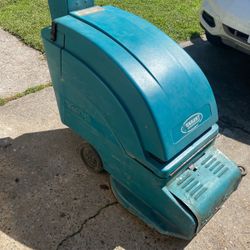 Tennant 2550 Battery Type Buffer