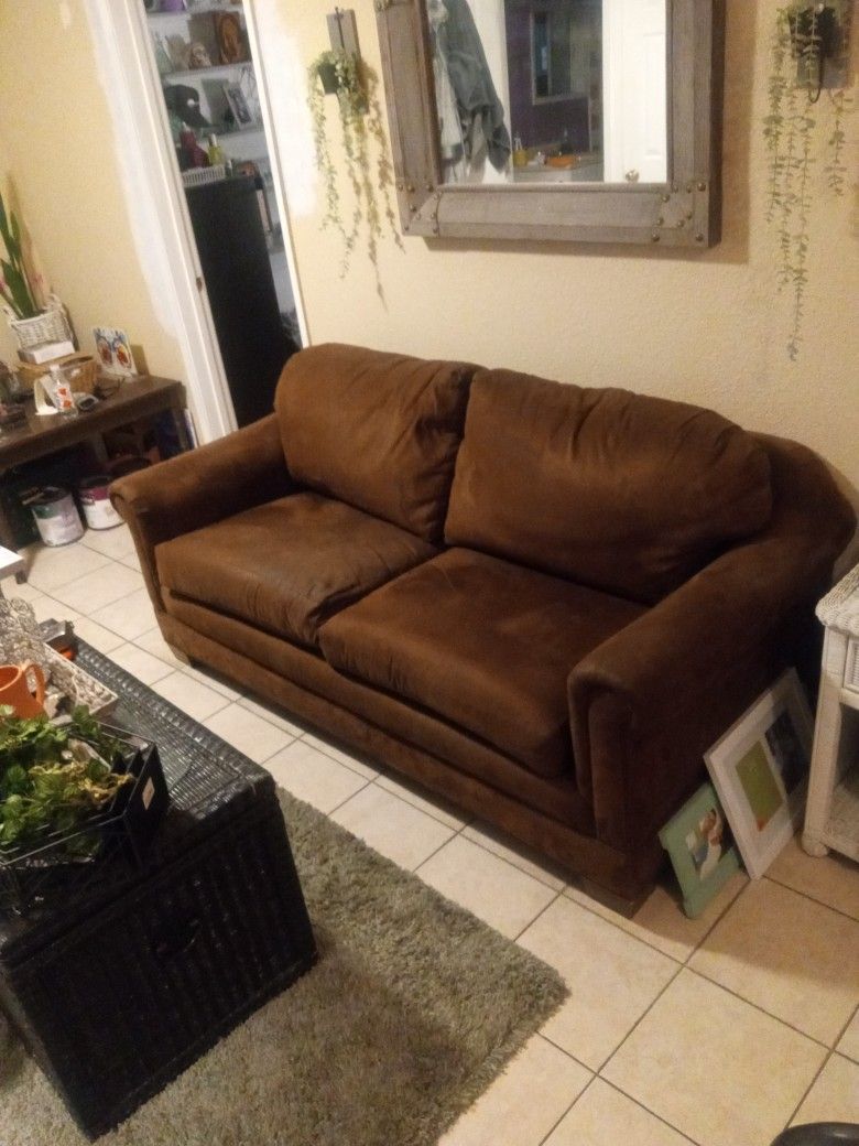 Immaculate Brown suede/velour Couch