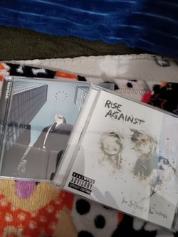 Music cd Rise Against and Strata
