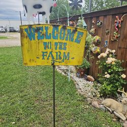 WELCOME TO THE FARM Sign Decoration (Yard Art) $55 Each