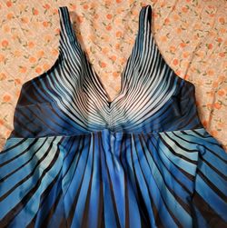 $21. Tankini NWT, Radiant Print, Asymmetric Hem Swimdress Top Blue/Teal/Black Xl 18
