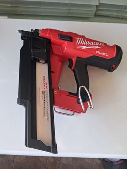 Milwaukee M18 fuel 21g framing nailer tool only new