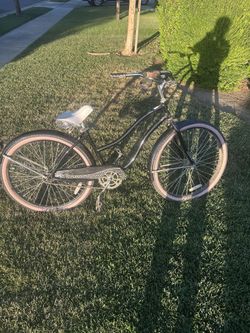Huffy Women’s 26” Beach Cruiser