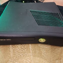 Xbox 360 4gb Slim Bundle