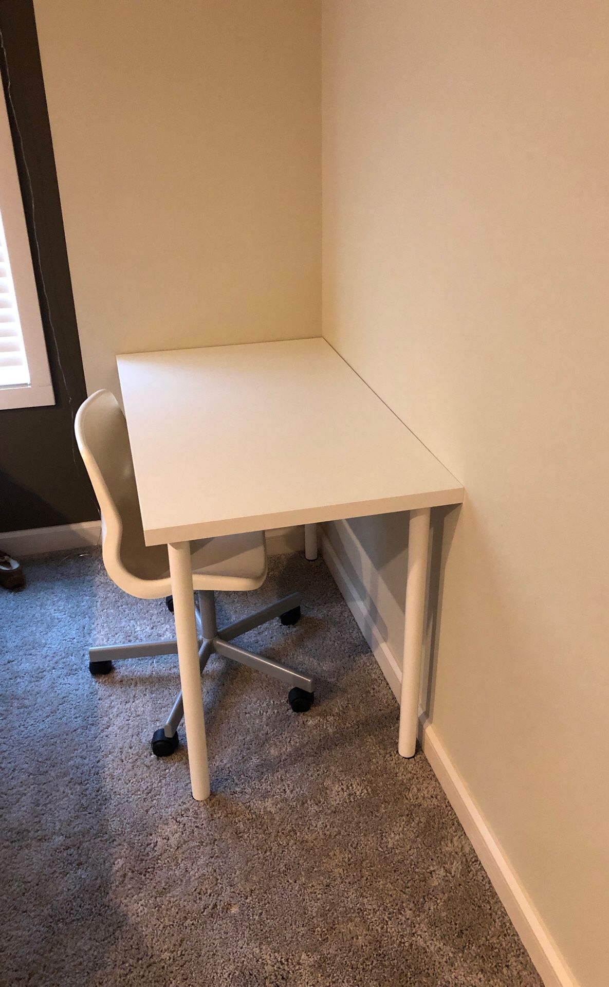 Desk with chair