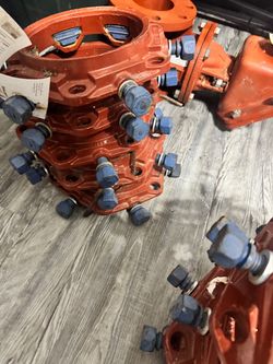 Valvula de agua de 4” y anillos de 6 y 8