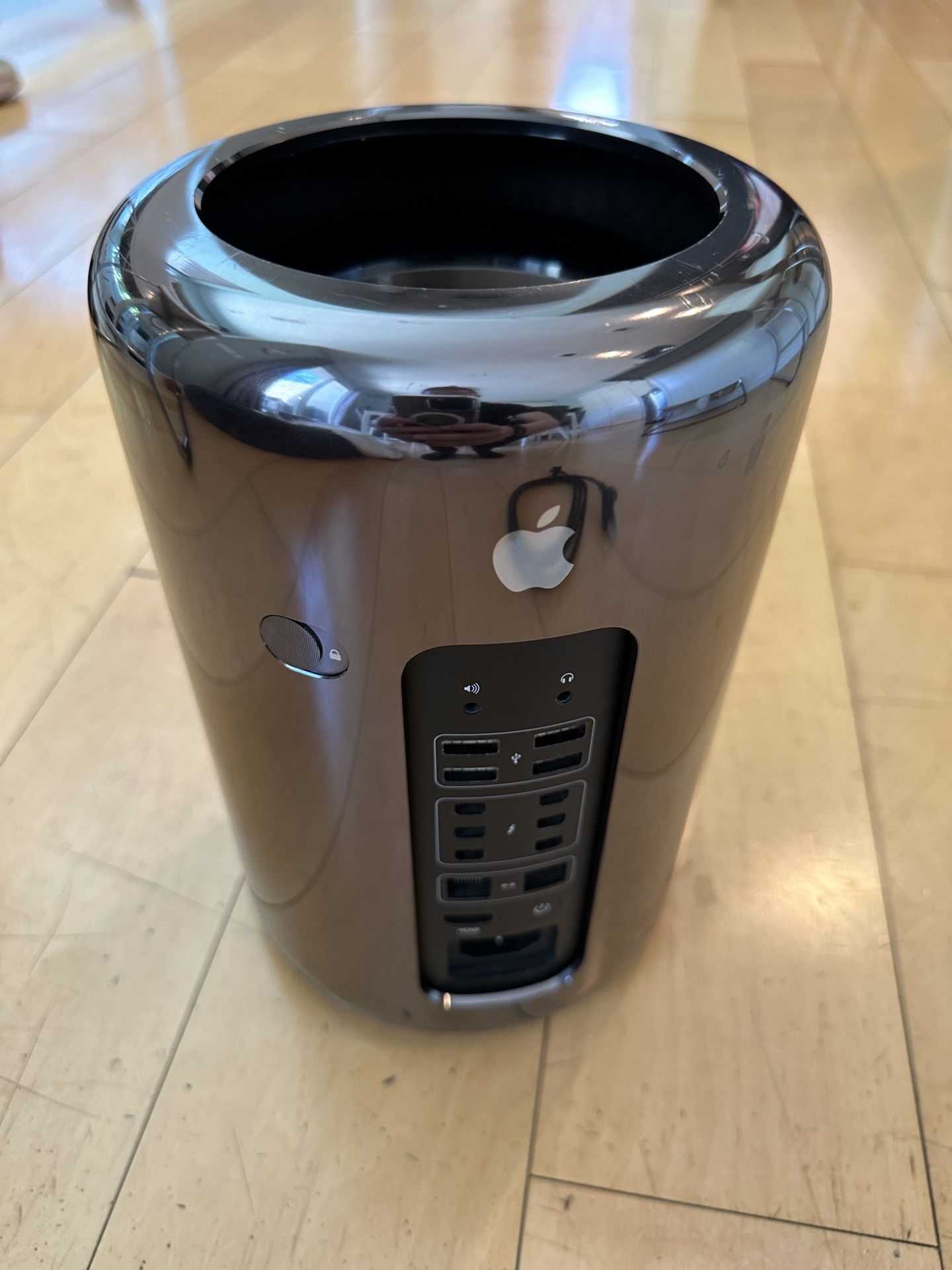 Apple Mac Pro Fully Maxed Out
