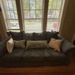 Couch / Sofa 
