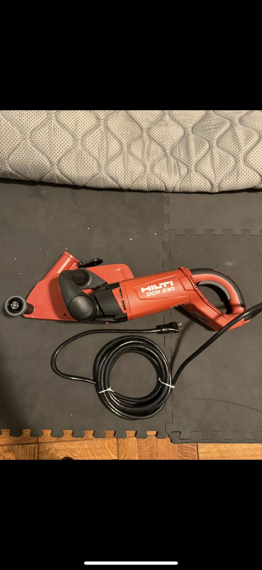 Hilti DCH 230 Dry Electric Hand-Held Diamond Cutter