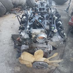 GM   o   CHEVY  5.3 ENGINE  COMPLET 