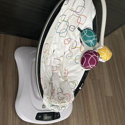 4moms mamaRoo Baby Swing 