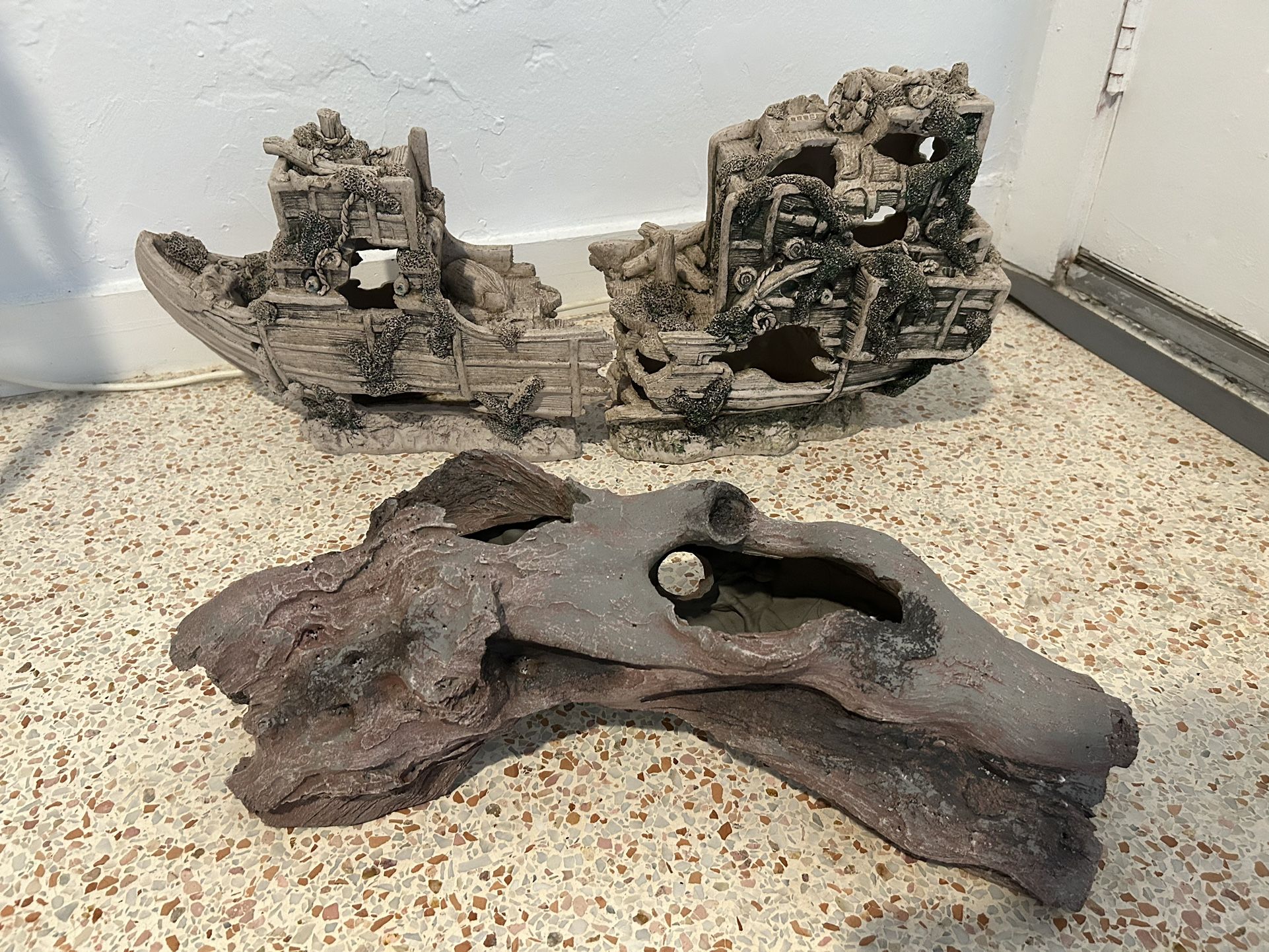 Driftwood & Galleon Shipwreck $25 each, for Aquariums or Ornamental, both made of Hard Plastic