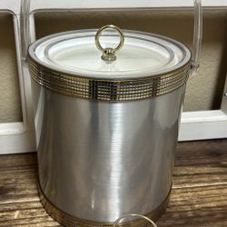 Ice Bucket includes 2 Shot Glasses 