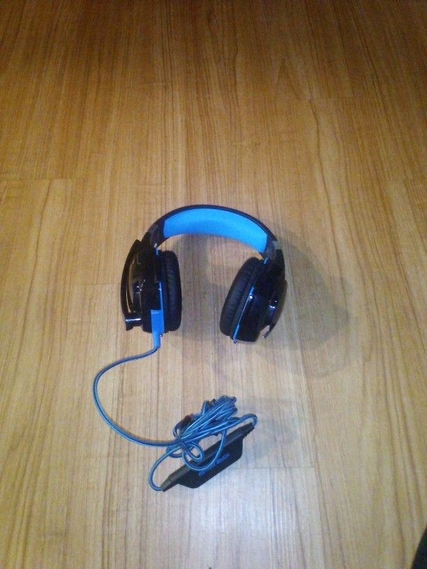 Brand New Head Phones