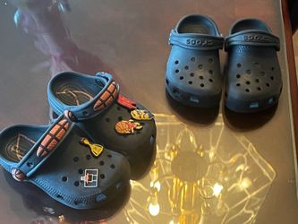 2 pairs of crocs for toddlers