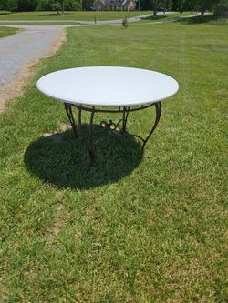 Kitchen table