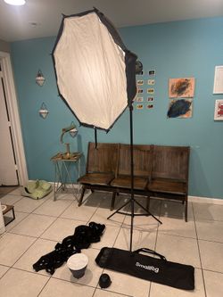 Neewer Q300 Outdoor Flash and Smallrig Soft Box