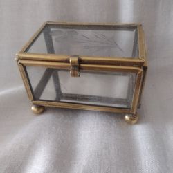 Beautiful Mother's Day Gift: Miniature Brass/Glass Etched Trinket Holder