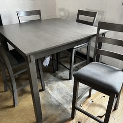 New Beautiful Contemporary Style Counter Dining Set Table On Sale ✅ Only $39 To Finance ✅