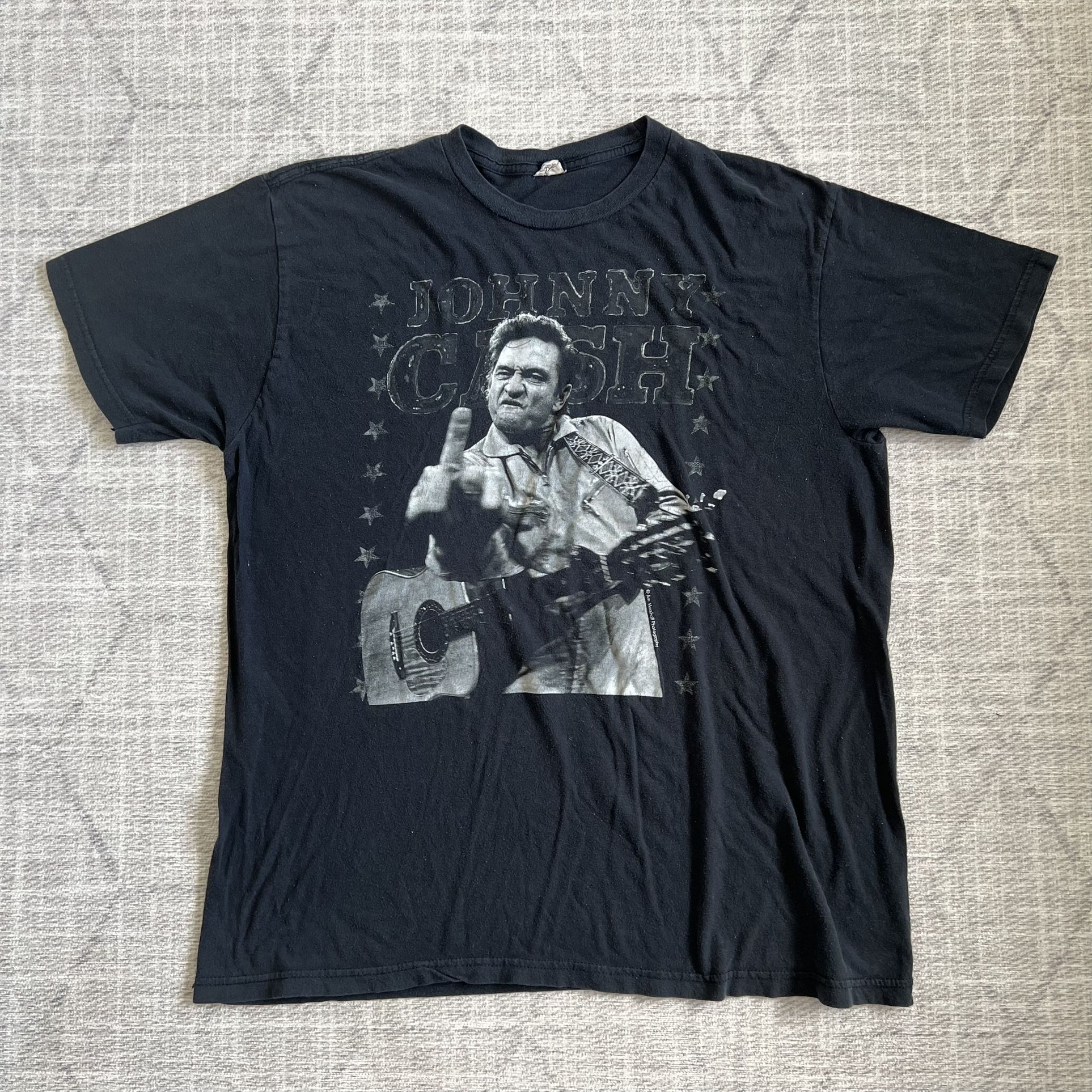 Johnny Cash Middle Finger Men’s Black Faded Rock Band Tee Shirt. Used condition. See pics for condition. Item has been washed. Color: Black faded *