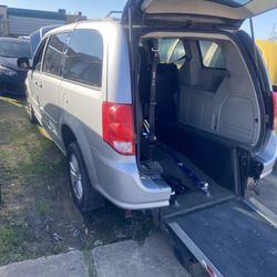 2014 Dodge Grand Caravan