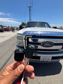 Llaves de autos / car keys and remotes