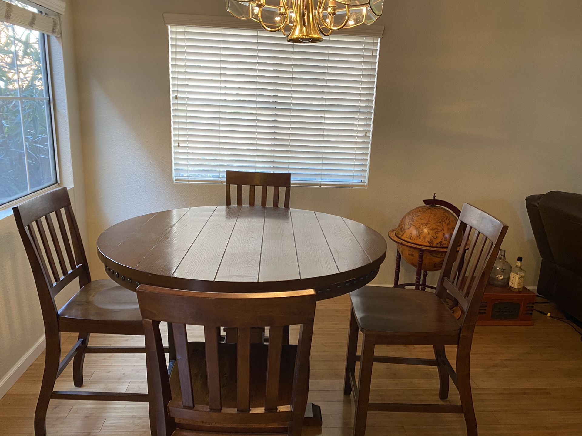 Dining set $150
