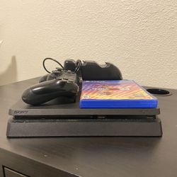 Used PS4 & Oculus quest two