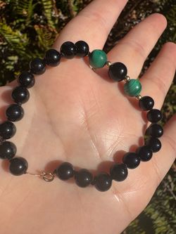 Vintage Hong Kong Hand-Knotted Black Onyx & Malachite Bead Bracelet, 14K Gold Clasp & Spacers, 1970s–80s Gemstone
