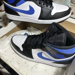 Jordan 1’s Racer Blues Mid’s 