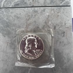Benjamin Franklin 1957 silver half dollar
