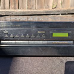 Denon AVC-3000 Surround Amplifier (Vintage – For Repair / Power Button Stuck)