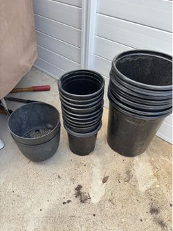 Gardening pots