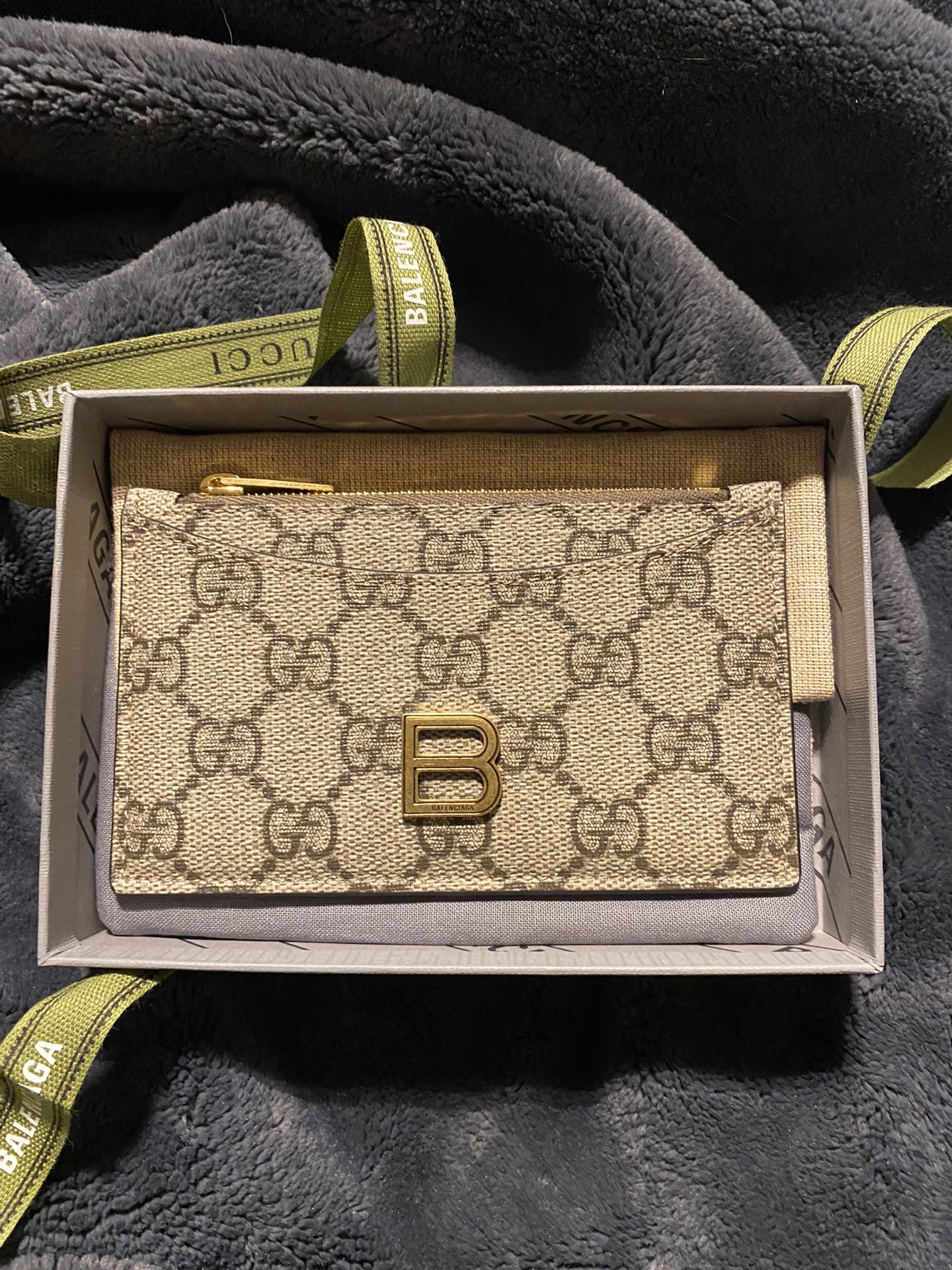 Gucci Balenciaga Hack Long Wallet for Sale in Joliet, IL - OfferUp