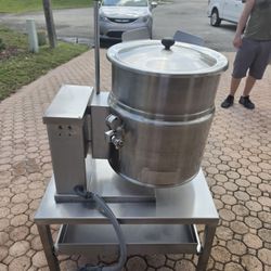 Cleveland Tilt Kettle
