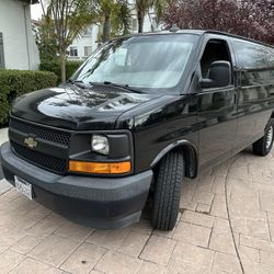 2017 Chevrolet Express 2500