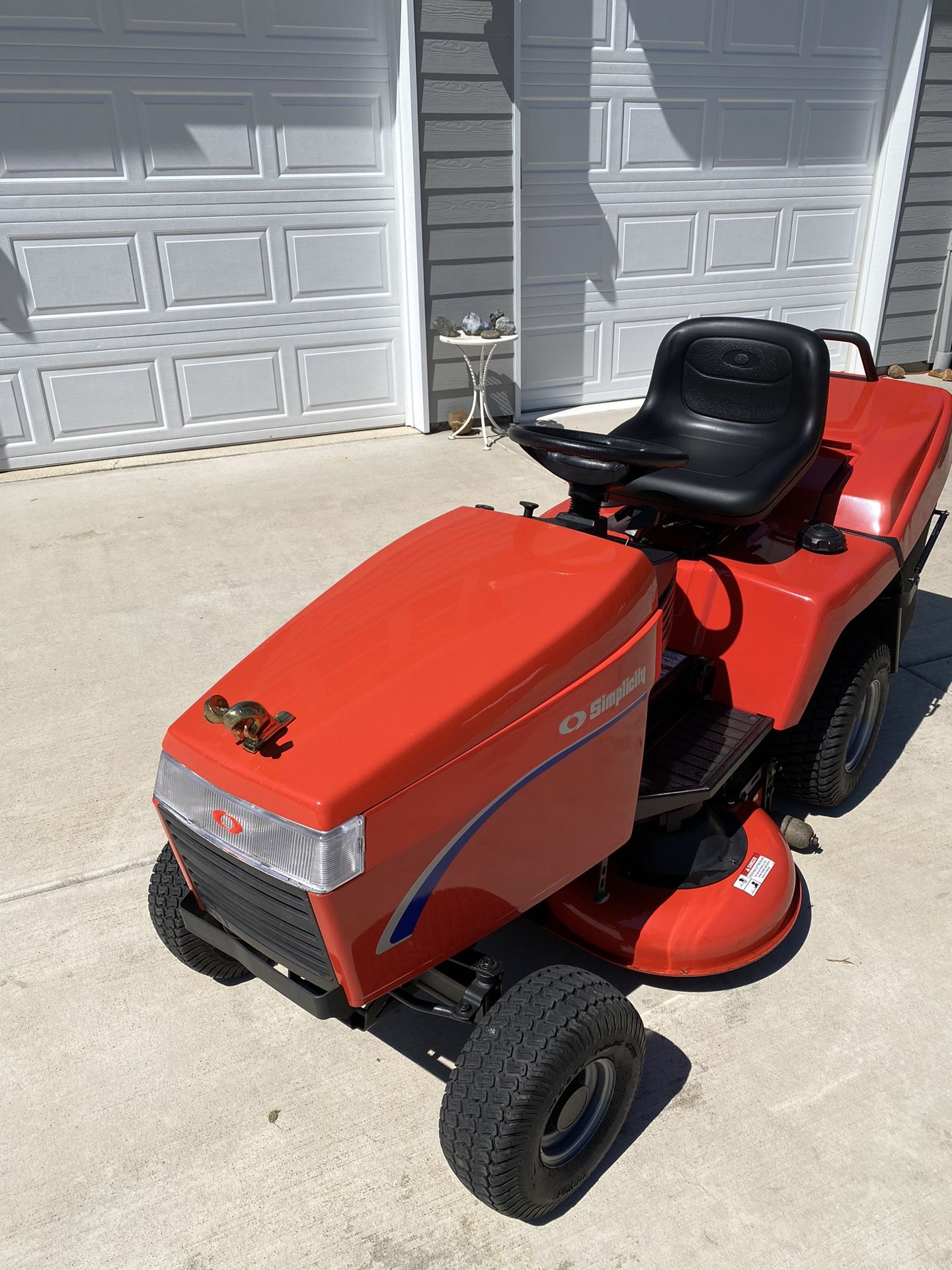 2004 Simplicity Baron Rear Bag Riding Lawnmower