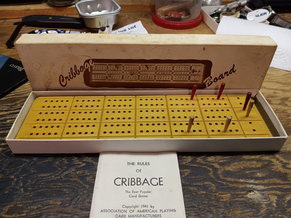 Vintage Cribbage Board