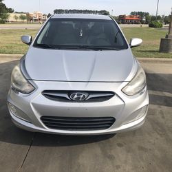 2012 Hyundai Accent