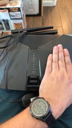 Nighthawk router AX5