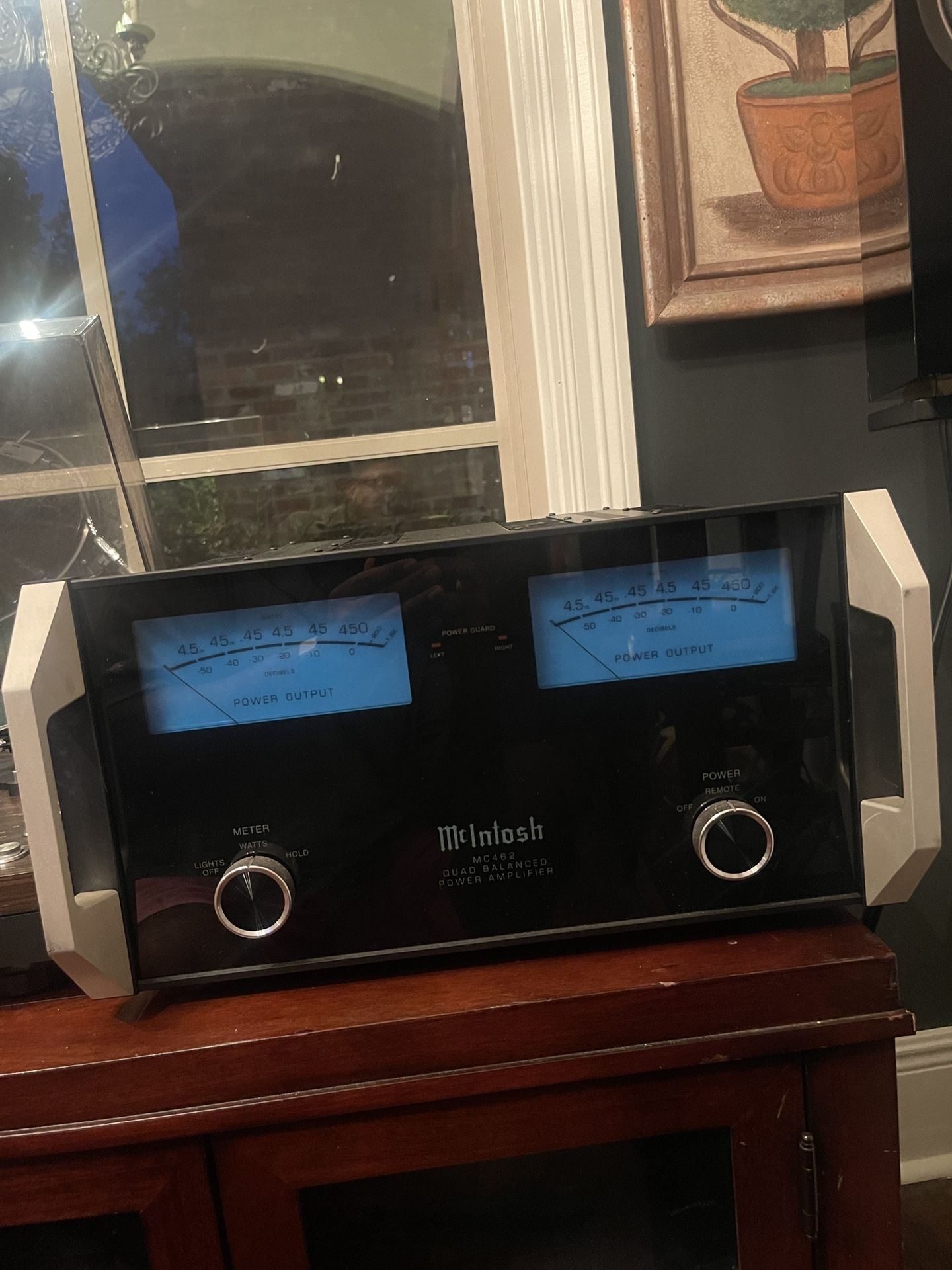 McIntosh 462 2 Channel Amplifier & C2700 Tube Preamp