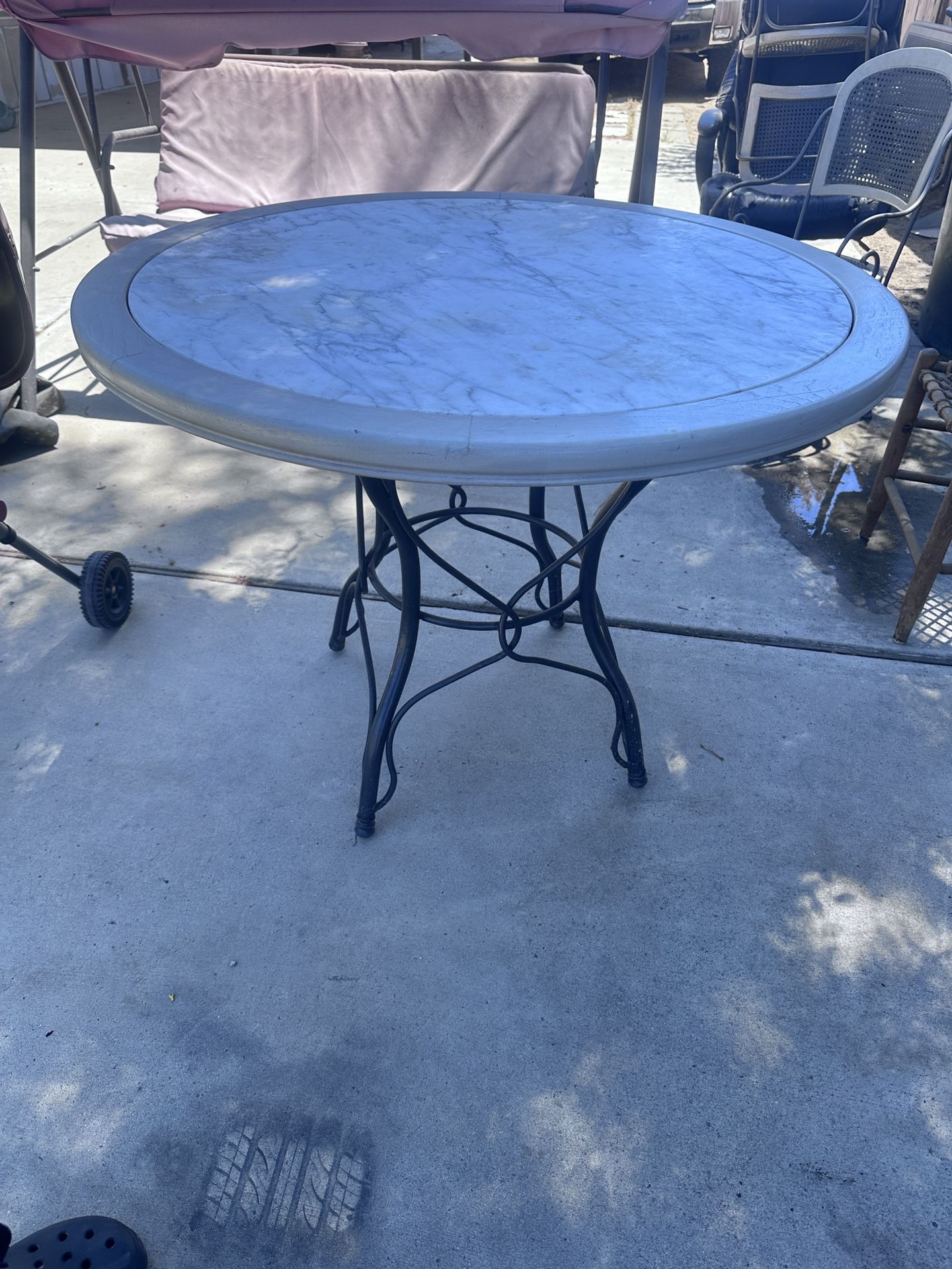Hampton Bay Outdoor Patio Table