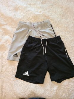 Like New Adidas Comfortable Shorts Size Small