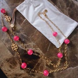 Tory Burch  Large Necklace , Excellent Condition ✨️ Comes W/ Dust Bag...pickup Only. 