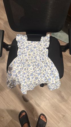 Girls dress size 6