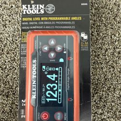 Klein Tools 935DAGL Digital Level Angle Finder with Programmable Angles