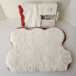 Threshold Scalloped Shower Curtain and Bath Rug Set NEW 